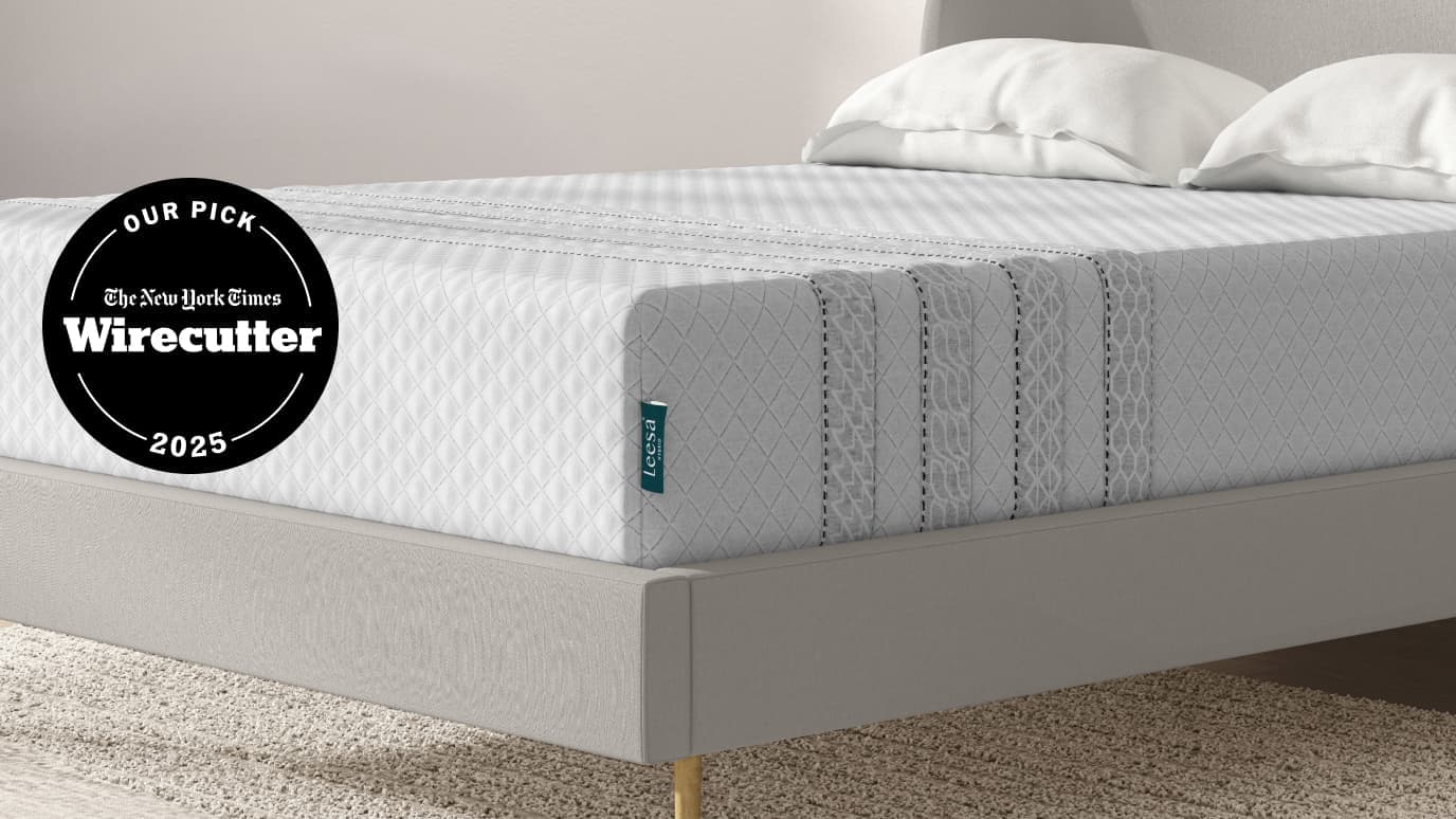 leesa-16-9-mattress-sapirahybrid.jpg